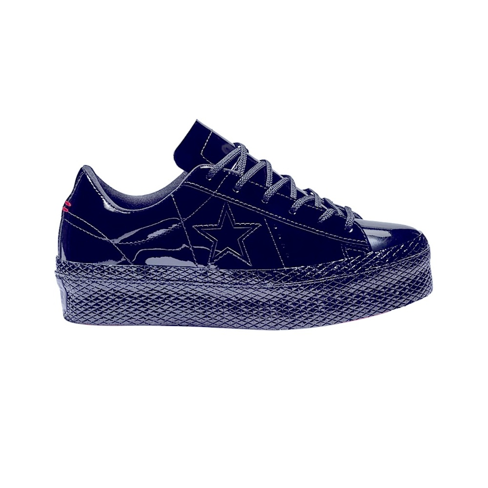 Converse Patent Leather Platform sneakers Size 6.5 women’s